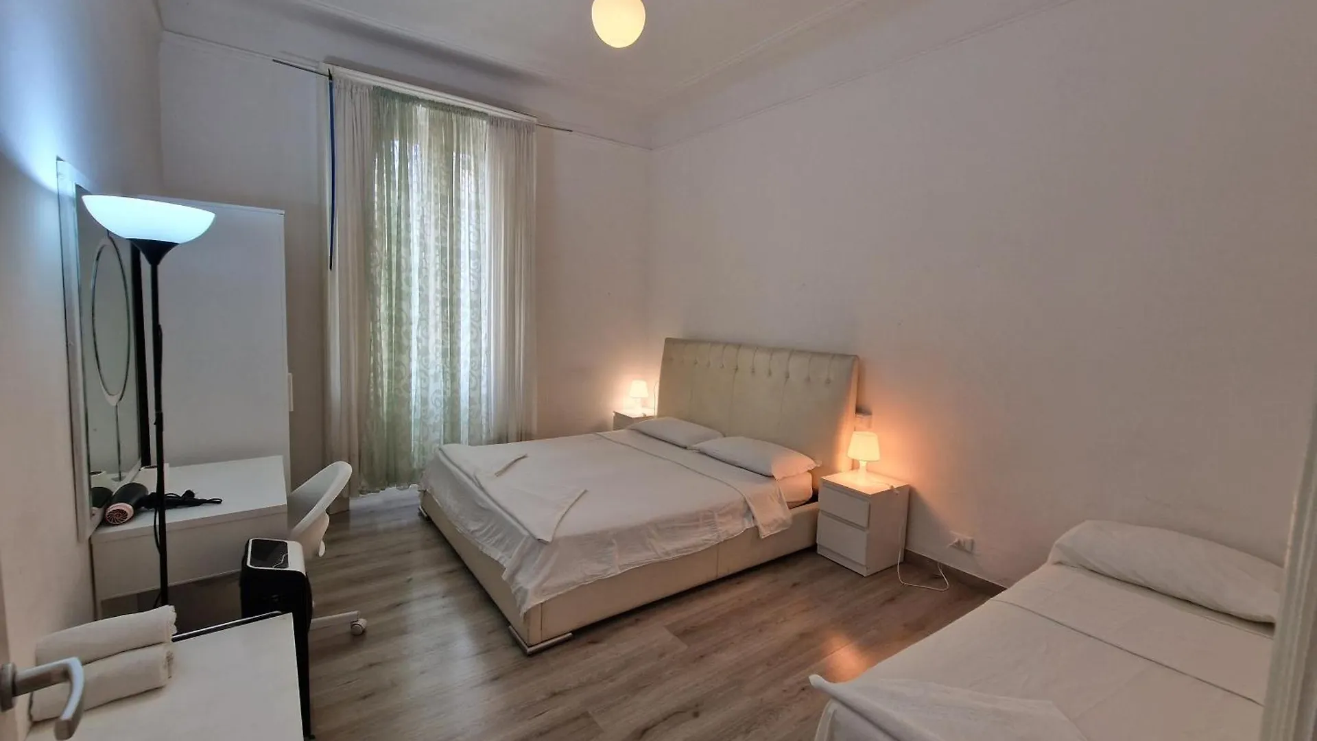 Apartament House In The City Center-Casa Nel Centro Della Citta Mediolan Włochy