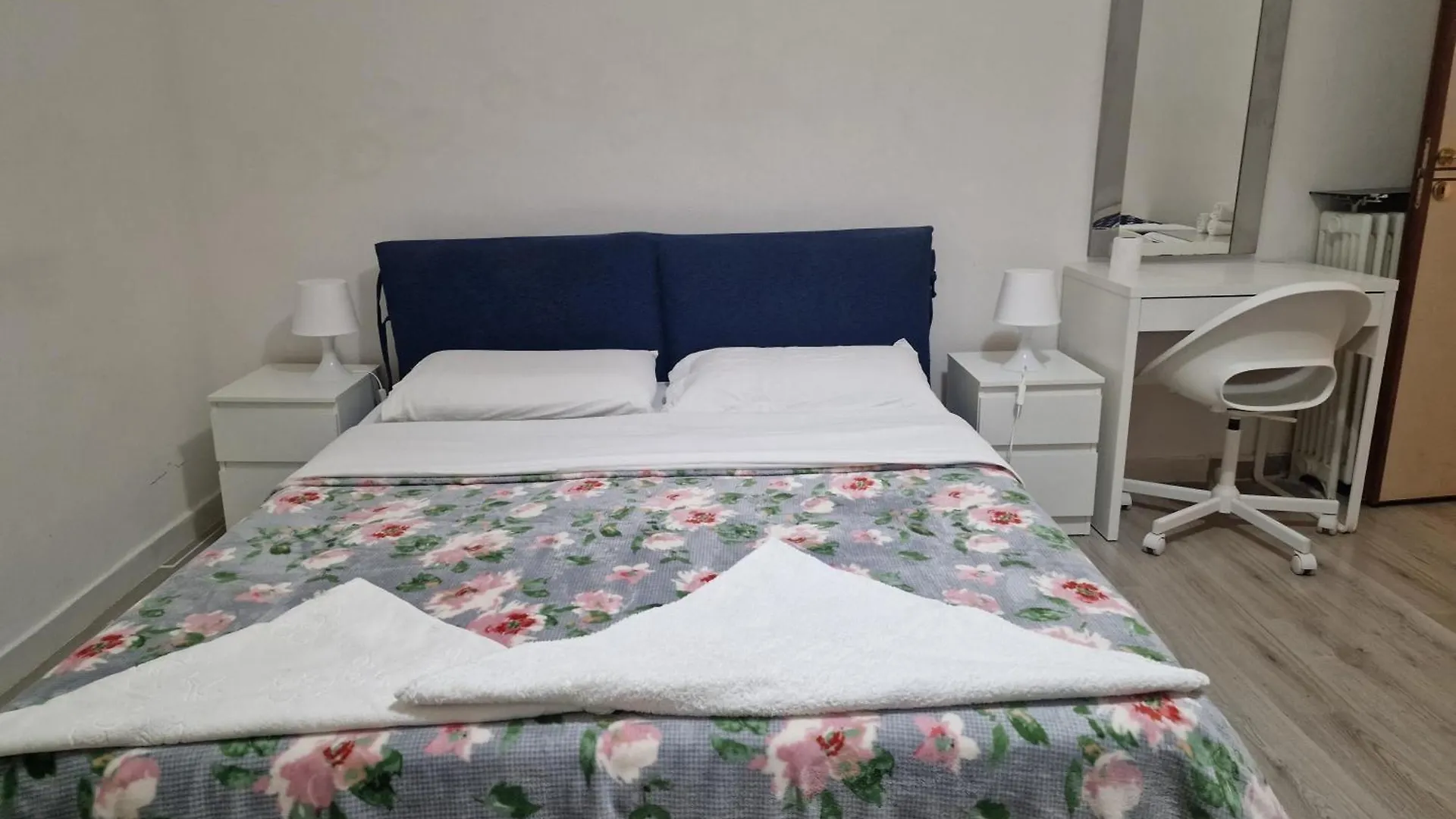 Apartment House In The City Center-Casa Nel Centro Della Citta Milan