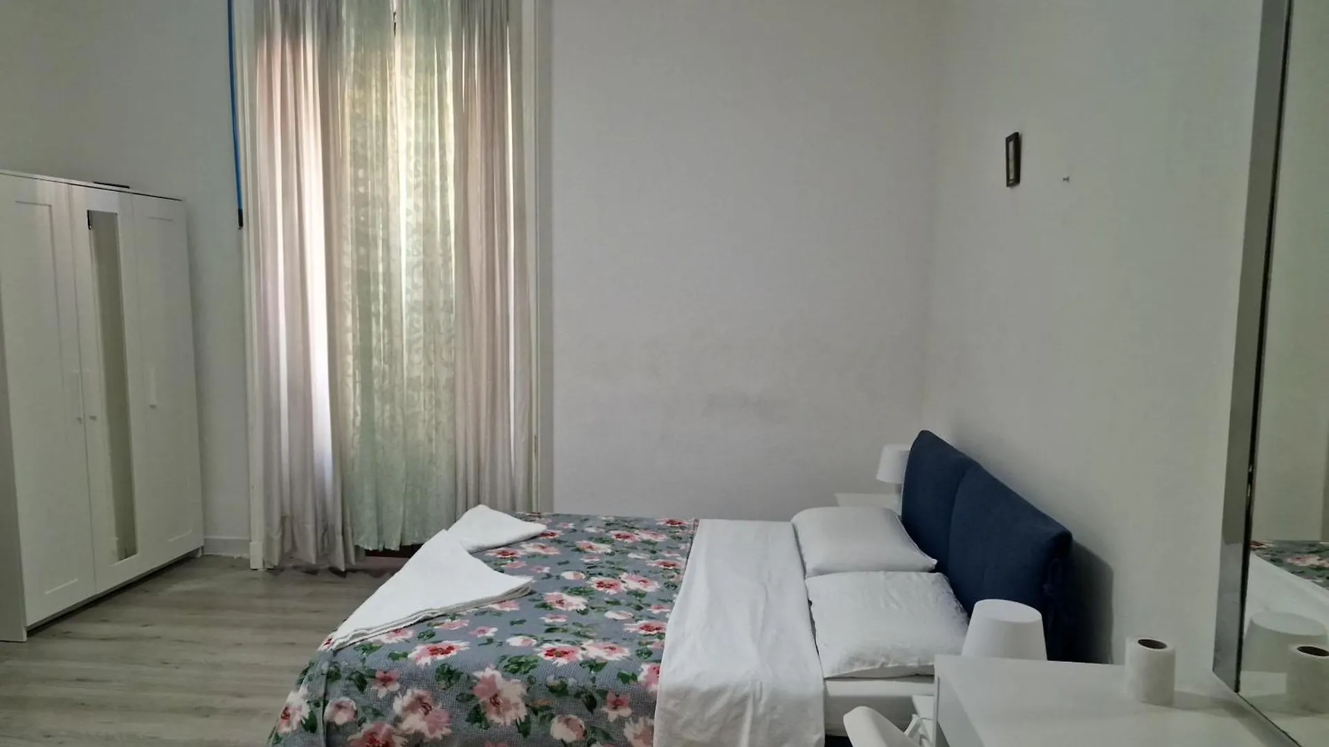 House In The City Center-Casa Nel Centro Della Citta Milan 0*,